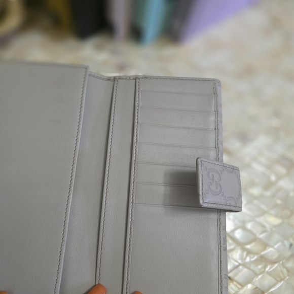 GUCCI GUCCISIMA VINTAGE Beige Wallet with Heart Logo - Picture 2 of 2